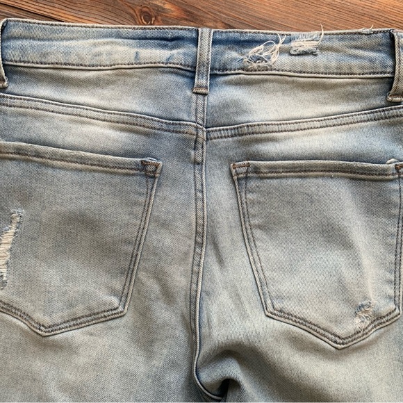 Vervet V2270 Light wash high-rise slim crop with double cuff Jeans Size 27 - Picture 13 of 16